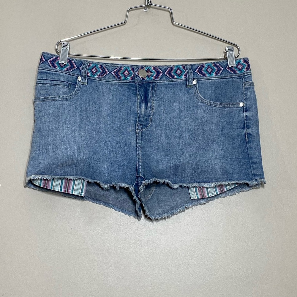 Acua ||Woman blue denim mid rise shorts size 31